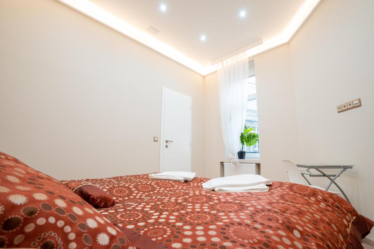 Modern, Quiet & Cozy Apartment In The Middle Of Downtown Near Danube At Fashion Street Budapeste Exterior foto